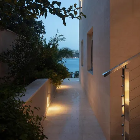 Duka & Piko Apartman Lastovo